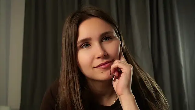 EthalFlowers online show from September 26, 2025, 1:09 am