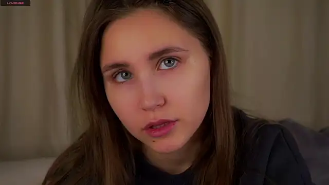 EthalFlowers online show from December 16, 2025, 1:32 am