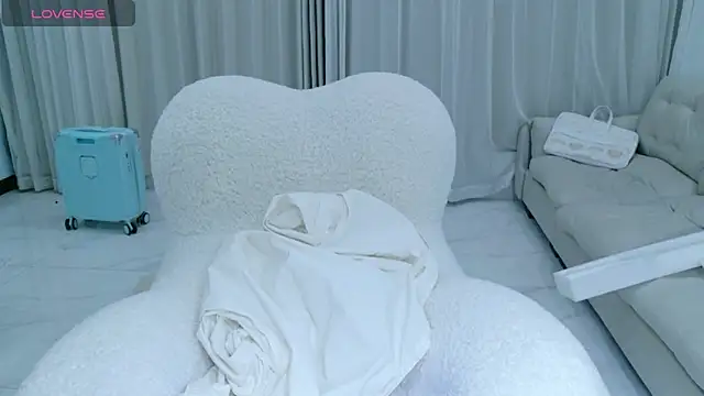 rainybb online show from October 5, 2025, 12:25 pm