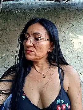 maturexxxnaughty online show from May 7, 2026, 11:48 am