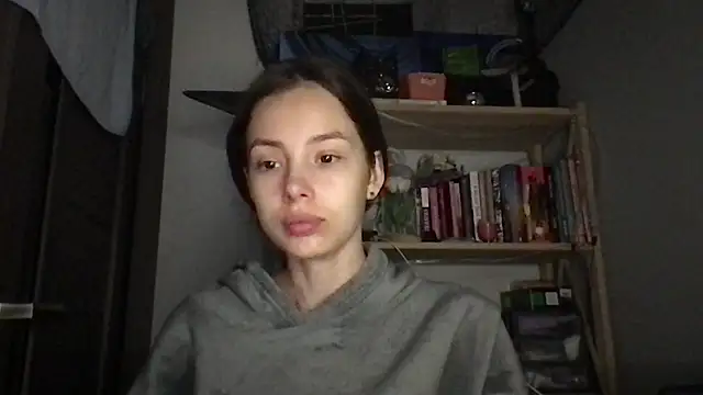 Yuna5343 online show from October 3, 2025, 9:23 pm