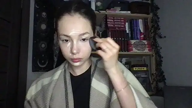 Yuna5343 online show from May 8, 2026, 8:03 pm