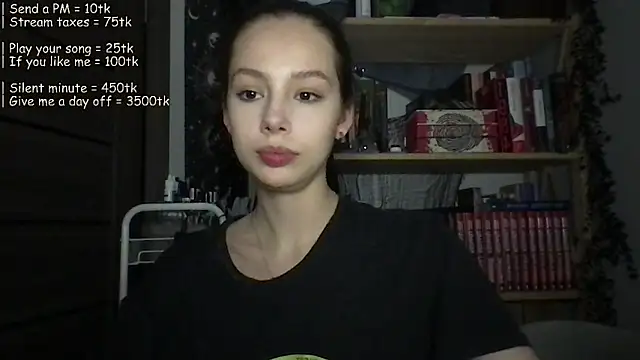Yuna5343 online show from June 10, 2026, 7:57 pm
