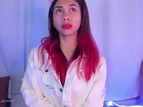 Laurenn 2 online show from November 20, 2025, 3:50 am