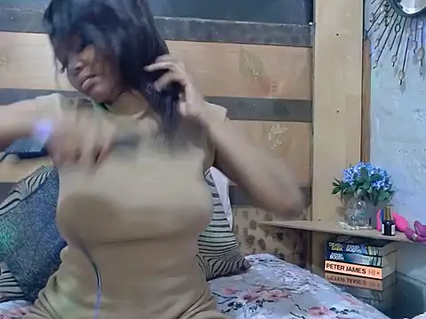 Juicy Candy-Reloaded online show from December 15, 2025, 8:24 pm