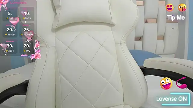 Katalina red online show from September 10, 2025, 7:36 pm