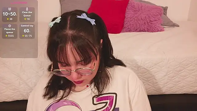 Gaby99  online show from September 24, 2025, 11:41 pm