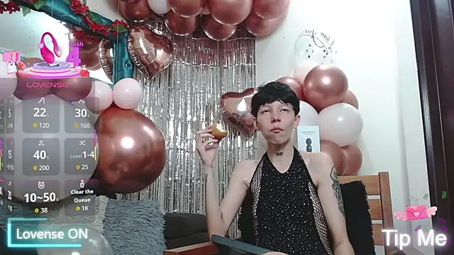 Snapshot of LiamBrown09 chatting on February 13, 2026, 6:26 pm LiamBrown09 online show from February 13, 2026, 6:26 pm