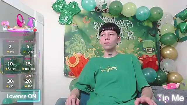 Snapshot of LiamBrown09 chatting on March 10, 2026, 7:19 pm LiamBrown09 online show from March 10, 2026, 7:19 pm