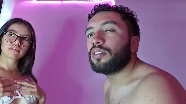 Snapshot of annaandgray chatting on April 13, 2026, 4:45 pm annaandgray online show from April 13, 2026, 4:45 pm