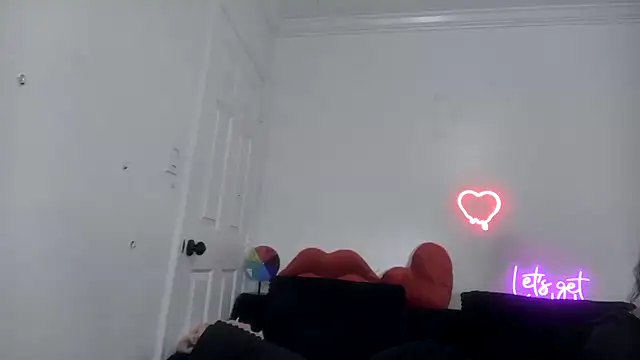 torithequeen online show from January 14, 2026, 4:34 pm