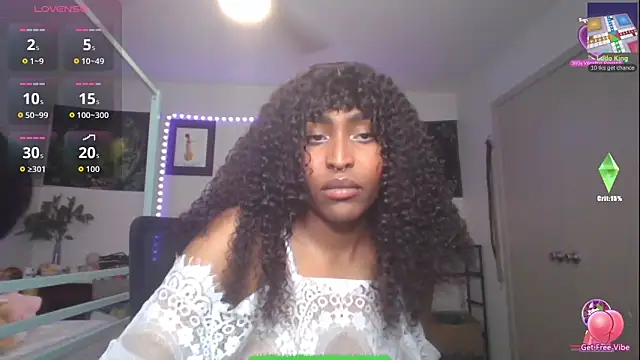 ziafoxy online show from October 11, 2025, 2:33 am