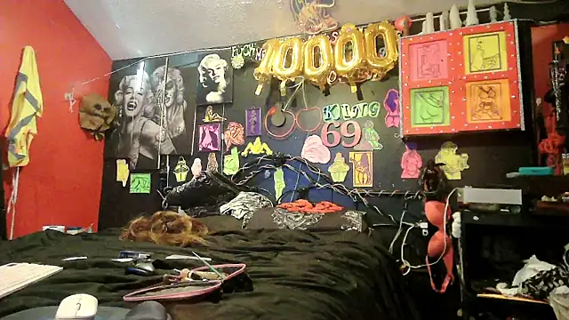 Splash Queen420 online show from July 12, 2026, 11:51 pm