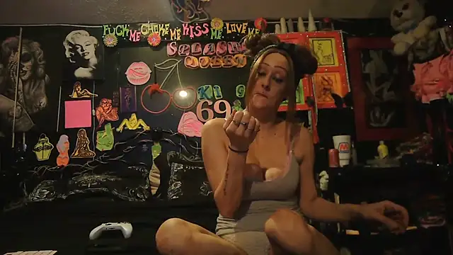 Splash Queen420 online show from August 7, 2026, 12:01 am