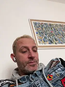 Maurinho3005 online show from September 29, 2025, 9:58 am