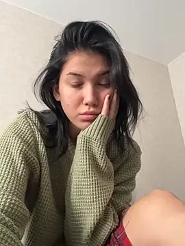 moonlina0  online show from September 9, 2025, 10:04 am