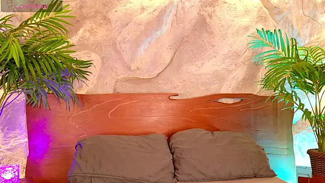 alisonn moon online show from June 18, 2026, 10:25 pm