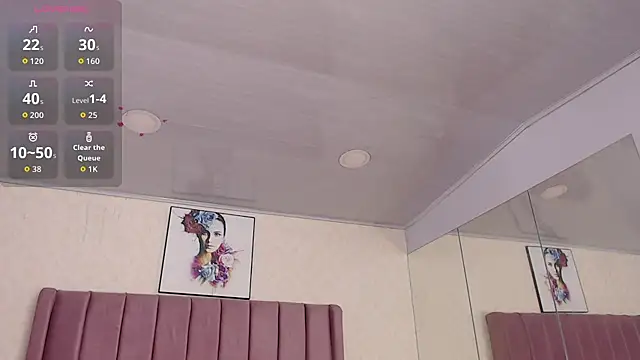 AriannaAdames online show from June 18, 2026, 12:09 pm