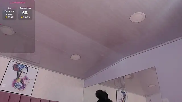 AriannaAdames online show from June 21, 2026, 12:52 pm