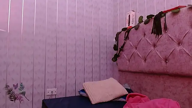 Susanahotsexxx online show from October 9, 2025, 1:20 pm