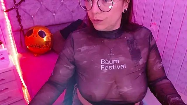 Susanahotsexxx online show from October 27, 2025, 9:19 pm