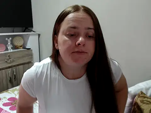 Snapshot of BrianaBarbes chatting on January 14, 2026, 10:25 pm BrianaBarbes online show from January 14, 2026, 10:25 pm