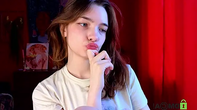 Evi Brook online show from May 27, 2026, 1:19 pm