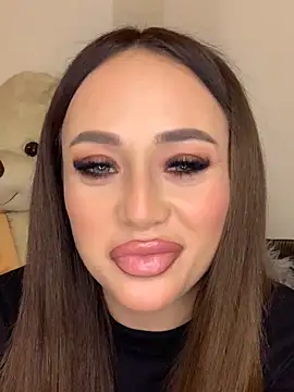 Snapshot of hannacandii chatting on November 11, 2025, 5:46 pm hannacandii online show from November 11, 2025, 5:46 pm