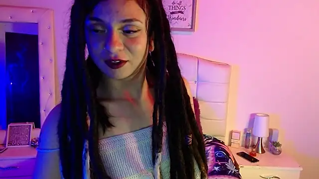 elapetitie online show from September 24, 2025, 4:05 am