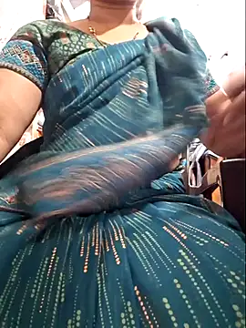 indianhotwife639 online show from April 25, 2026, 2:14 pm