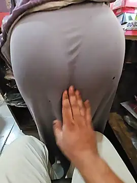 indianhotwife639 online show from June 14, 2026, 5:42 am
