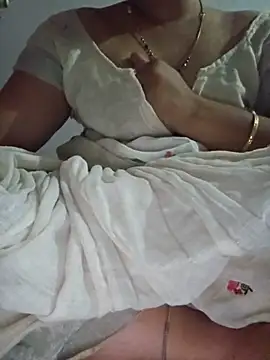 indianhotwife639 online show from June 16, 2026, 5:48 pm