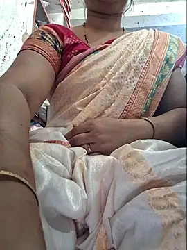 indianhotwife639 online show from June 18, 2026, 4:46 am