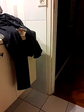 romeobravohotel online show from January 5, 2026, 11:30 pm