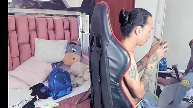 sara slut21 online show from February 4, 2025, 8:38 pm