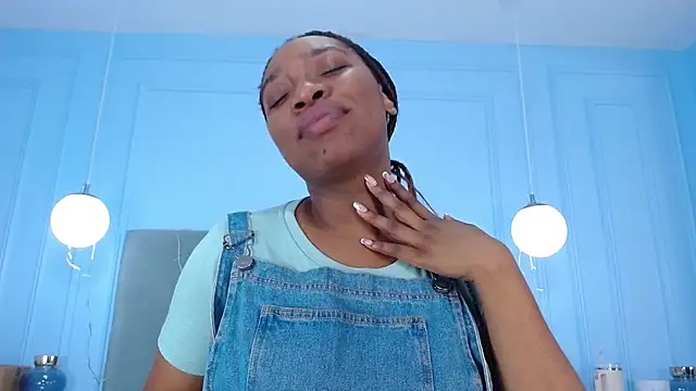 Snapshot of NatashaSilver chatting on September 20, 2025, 2:07 pm NatashaSilver online show from September 20, 2025, 2:07 pm