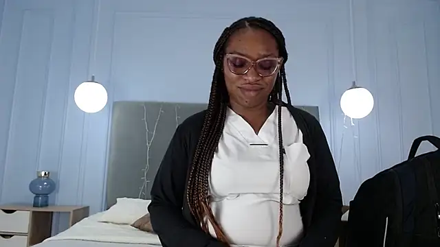 Snapshot of NatashaSilver chatting on September 22, 2025, 2:30 pm NatashaSilver online show from September 22, 2025, 2:30 pm