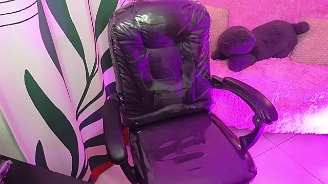 Snapshot of kathie_lozada chatting on September 24, 2025, 4:16 am kathie lozada online show from September 24, 2025, 4:16 am