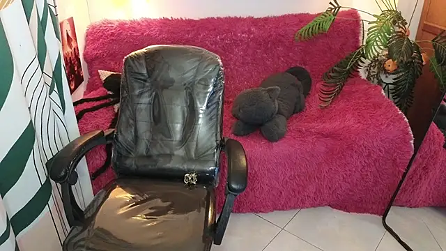 Snapshot of kathie_lozada chatting on October 15, 2025, 5:51 am kathie lozada online show from October 15, 2025, 5:51 am