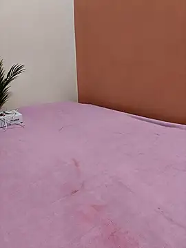 Shalu G online show from September 14, 2025, 3:27 am