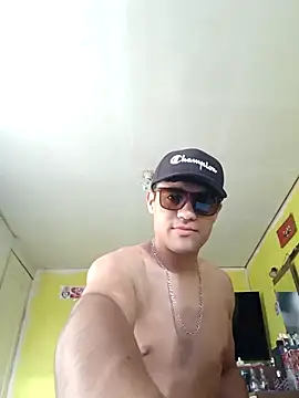 juanfritaa21 online show from December 14, 2025, 10:47 pm