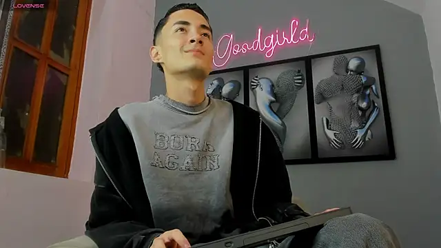 Snapshot of ritchie_alameda chatting on October 12, 2025, 3:05 am ritchie alameda online show from October 12, 2025, 3:05 am