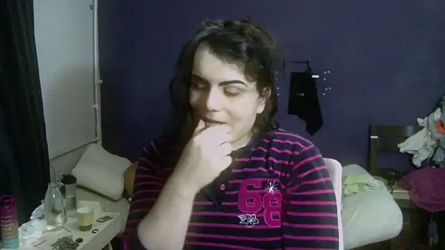 turkishTransEfsun online show from October 17, 2025, 9:17 pm