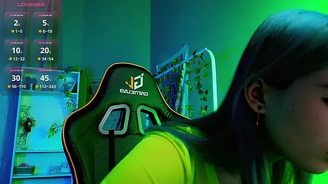 Snapshot of Kiara_Dream chatting on September 10, 2025, 8:42 pm Kiara Dream online show from September 10, 2025, 8:42 pm