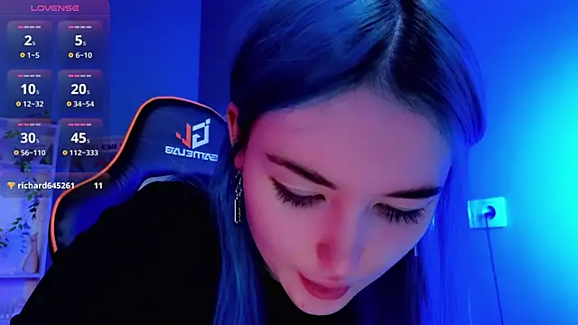 Snapshot of Kiara_Dream chatting on September 29, 2025, 8:57 pm Kiara Dream online show from September 29, 2025, 8:57 pm