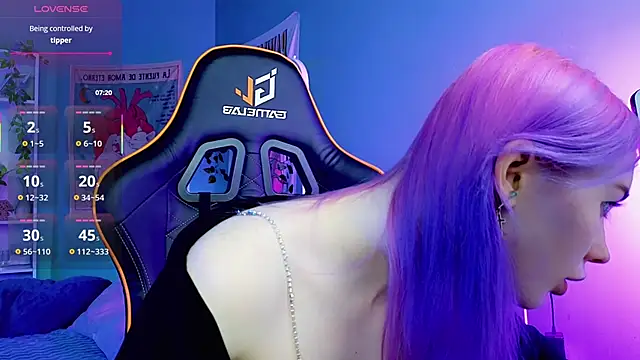 Snapshot of Kiara_Dream chatting on October 19, 2025, 9:48 pm Kiara Dream online show from October 19, 2025, 9:48 pm