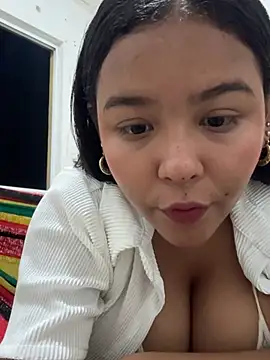 Alissonsupertits1 online show from July 10, 2026, 1:32 am