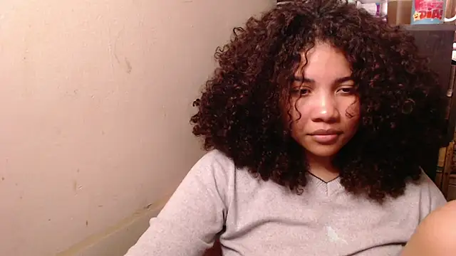 Snapshot of madelene chatting on October 29, 2025, 2:58 am madelene online show from October 29, 2025, 2:58 am