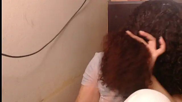 Snapshot of madelene chatting on December 2, 2025, 1:11 am madelene online show from December 2, 2025, 1:11 am