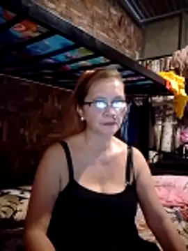 SexyHottMom online show from June 20, 2026, 8:17 am